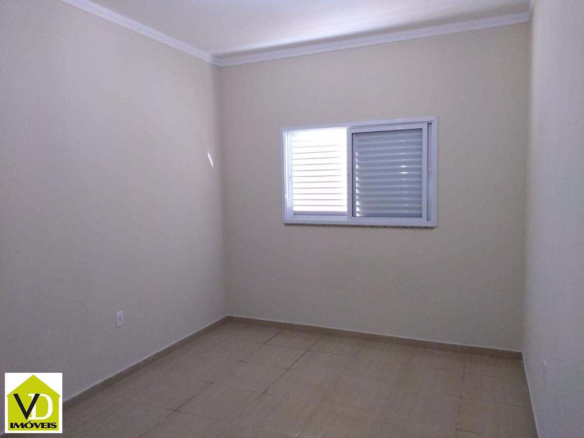 Casa à venda com 2 quartos, 100m² - Foto 5