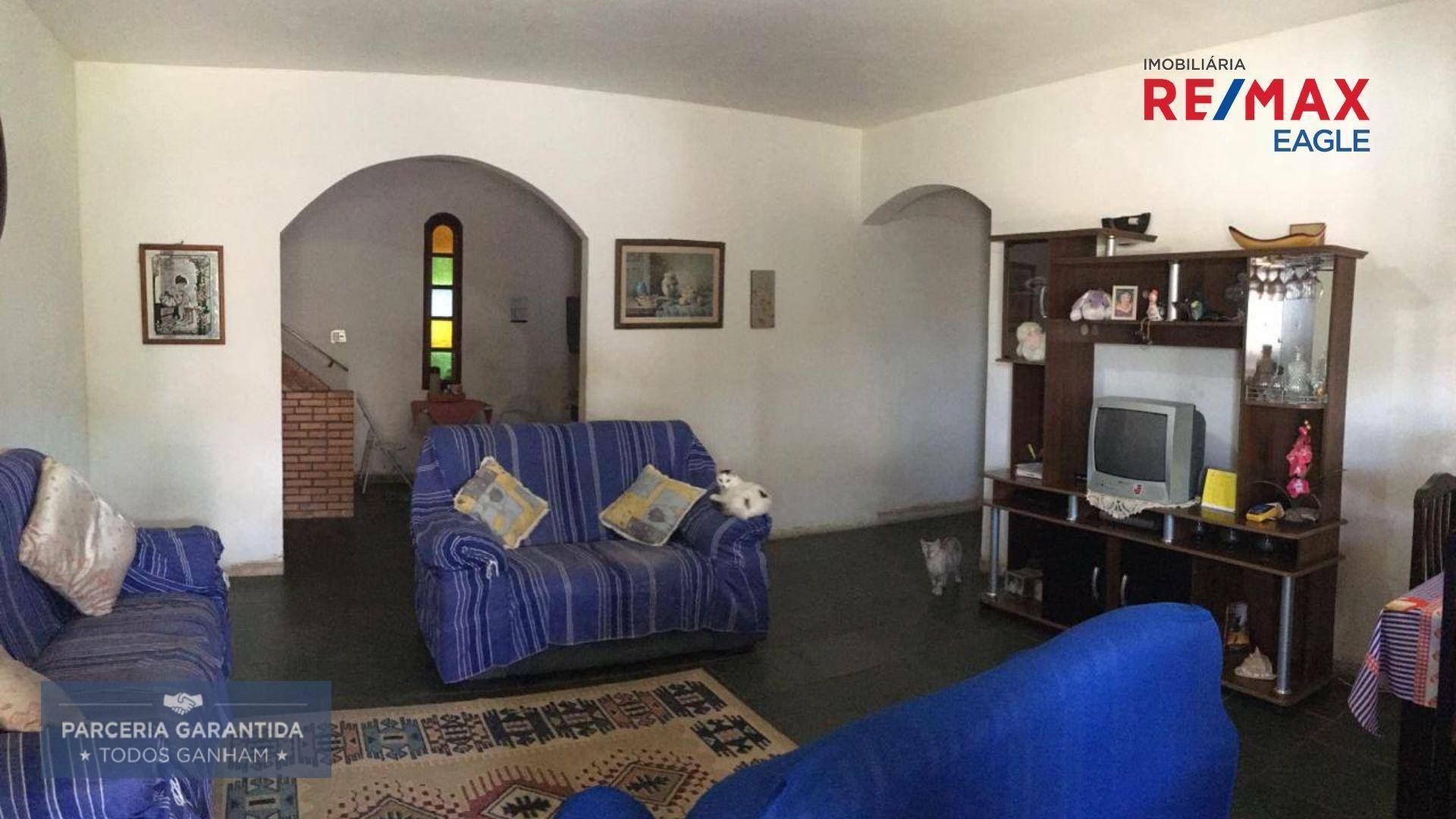 Chácara à venda com 5 quartos, 300m² - Foto 8