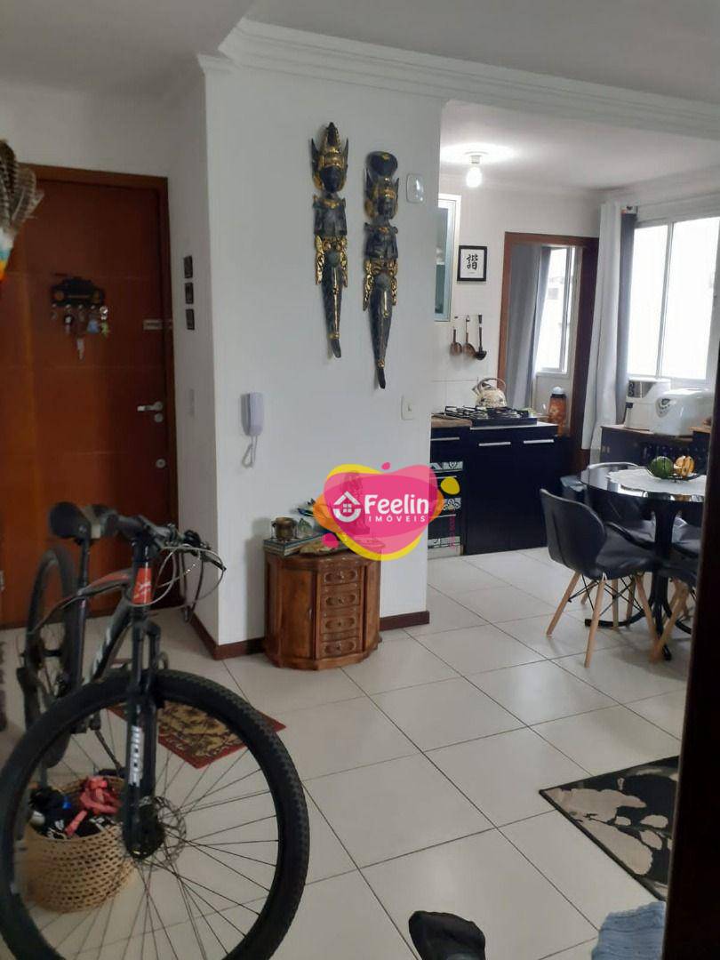 Apartamento à venda com 2 quartos, 66m² - Foto 2