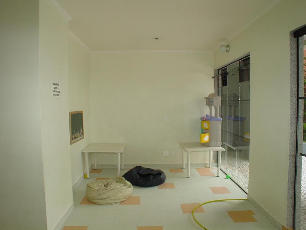 Apartamento à venda com 3 quartos, 107m² - Foto 3