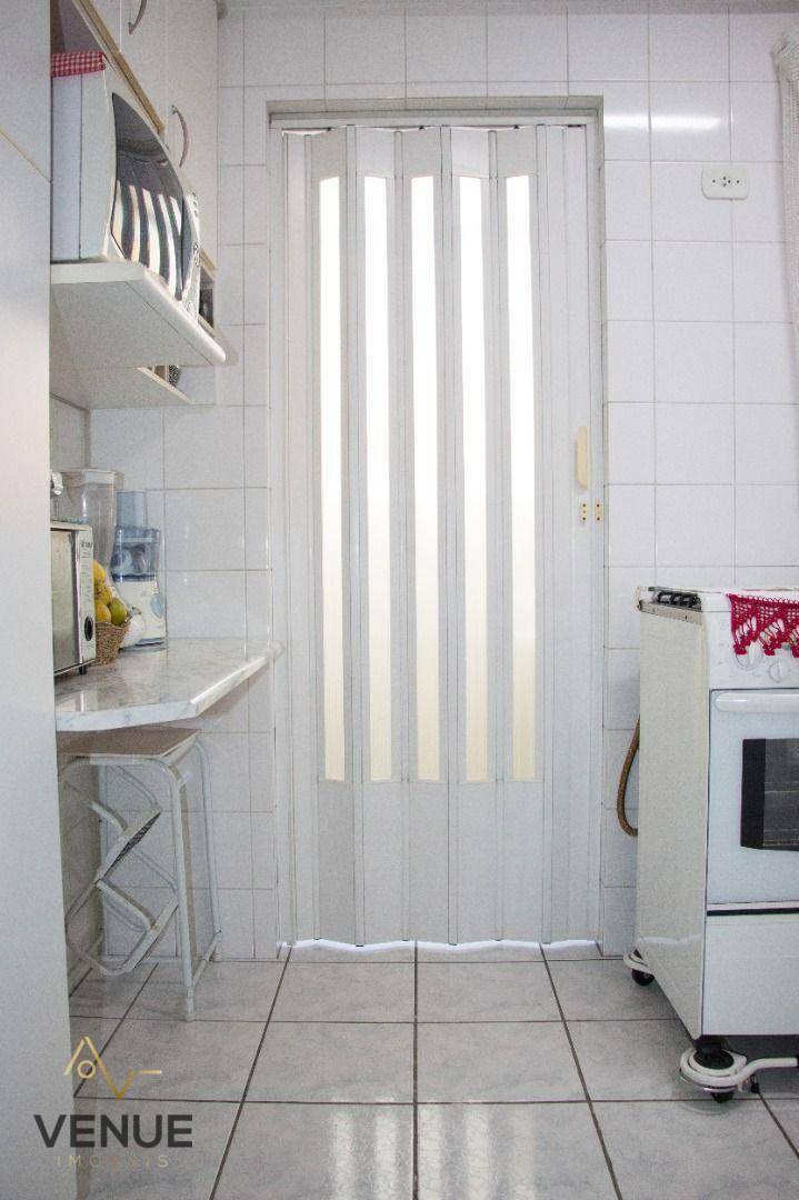 Apartamento à venda com 2 quartos, 60m² - Foto 13