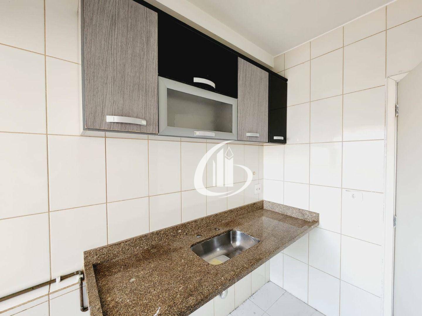 Apartamento à venda com 3 quartos, 77m² - Foto 4