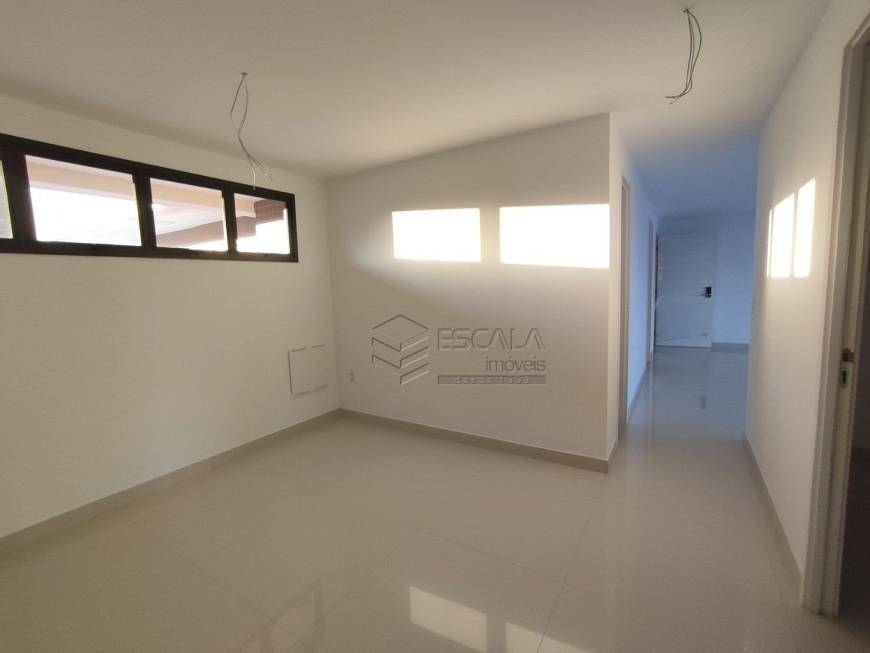 Apartamento à venda com 3 quartos, 162m² - Foto 9