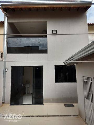 Casa à venda com 2 quartos, 110m² - Foto 4