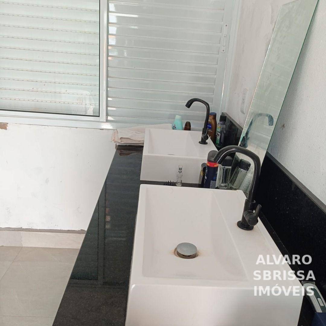 Casa de Condomínio à venda com 3 quartos, 238m² - Foto 10