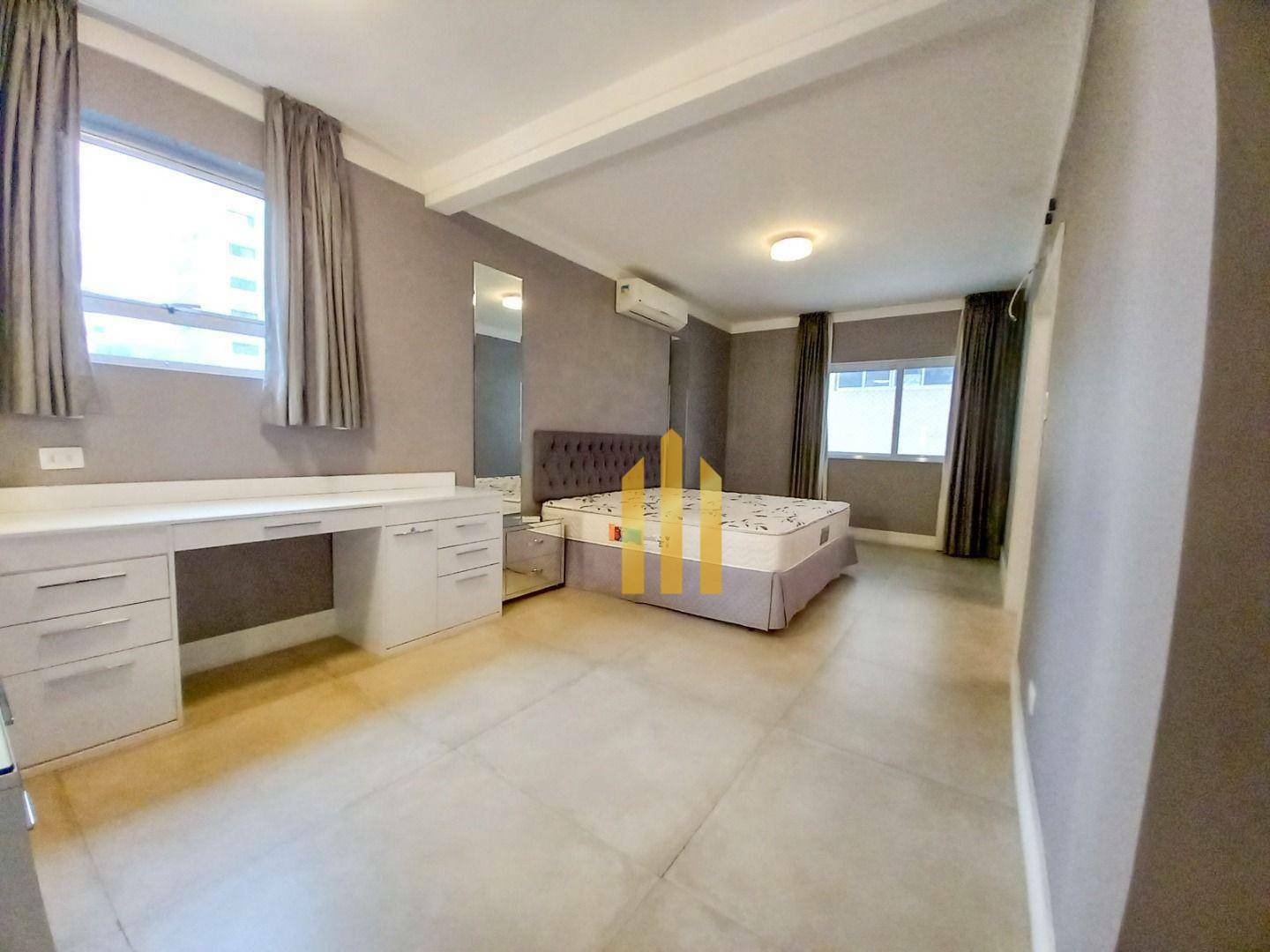 Apartamento à venda e aluguel com 3 quartos, 250m² - Foto 3