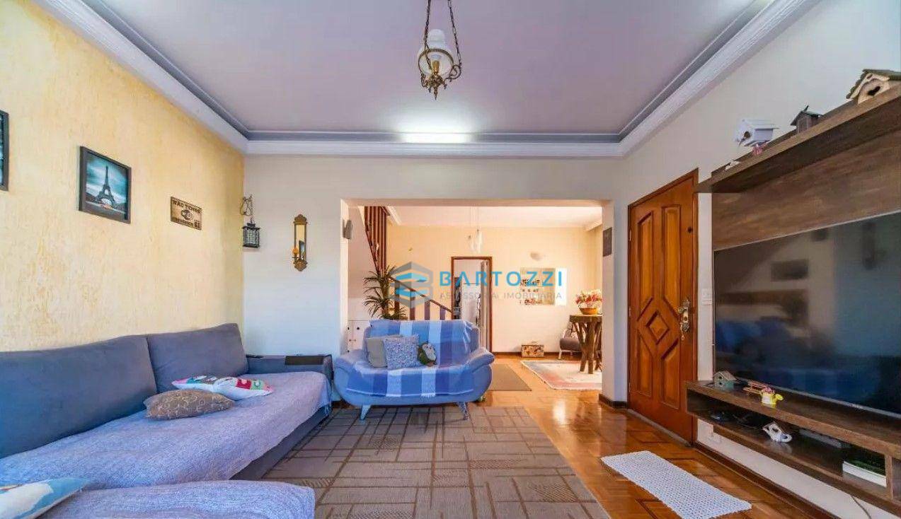 Casa à venda com 3 quartos, 260M2 - Foto 2