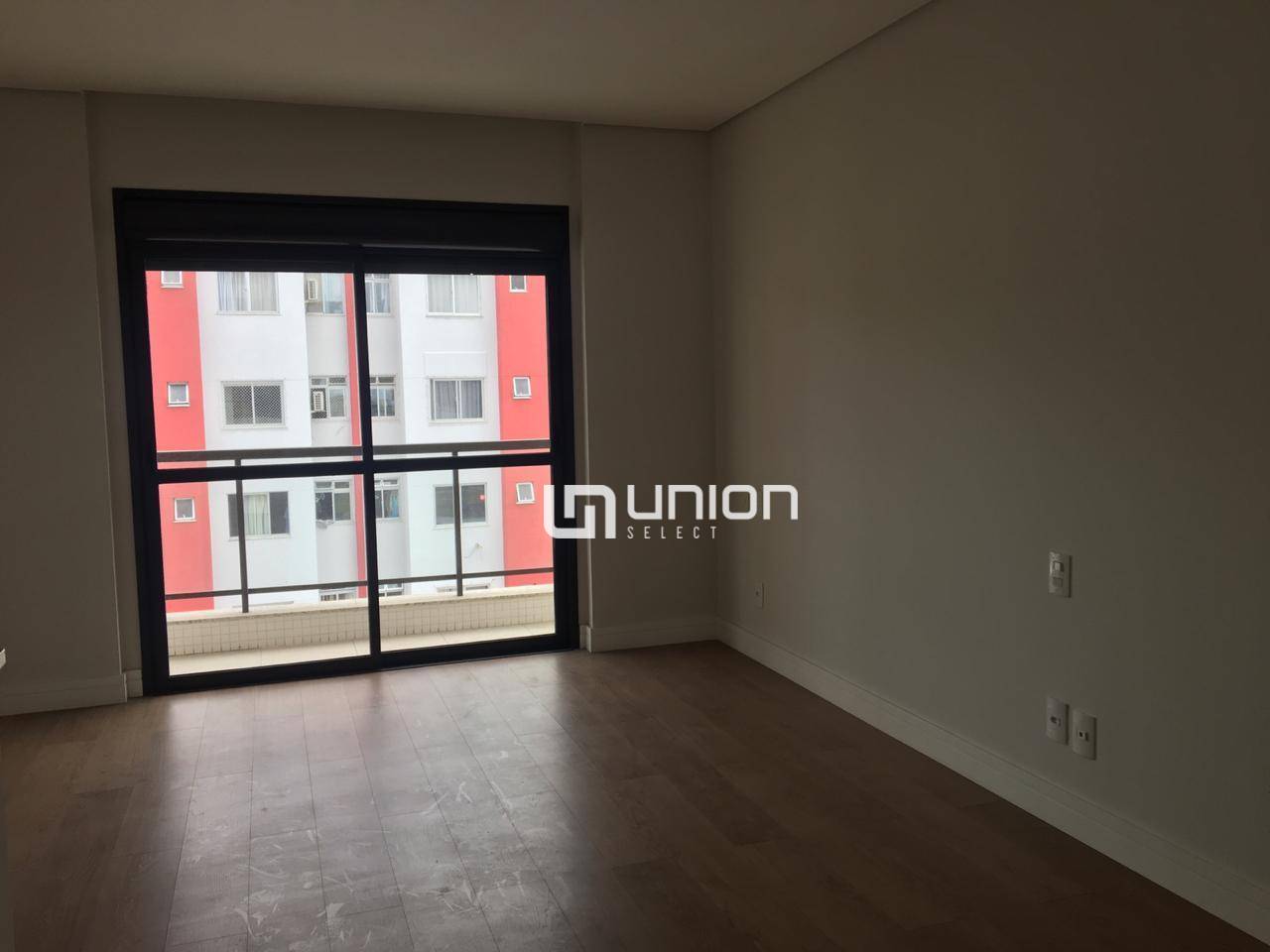 Apartamento à venda com 3 quartos, 146m² - Foto 13