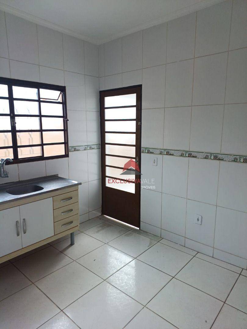Casa à venda e aluguel com 3 quartos, 100m² - Foto 16