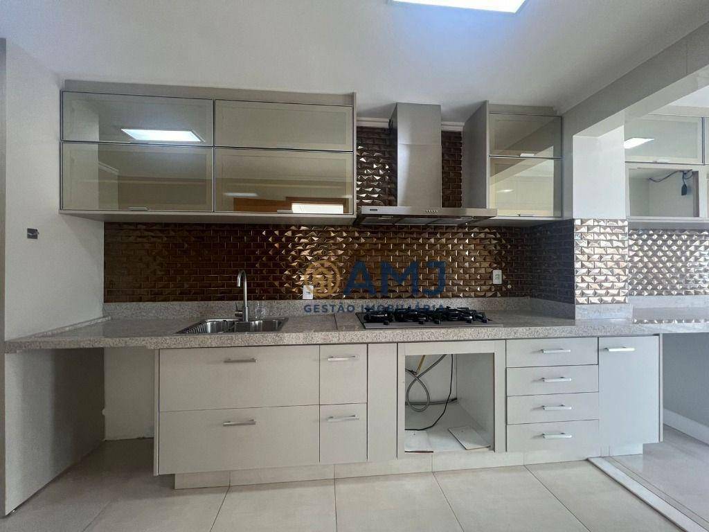 Apartamento à venda com 3 quartos, 141m² - Foto 9