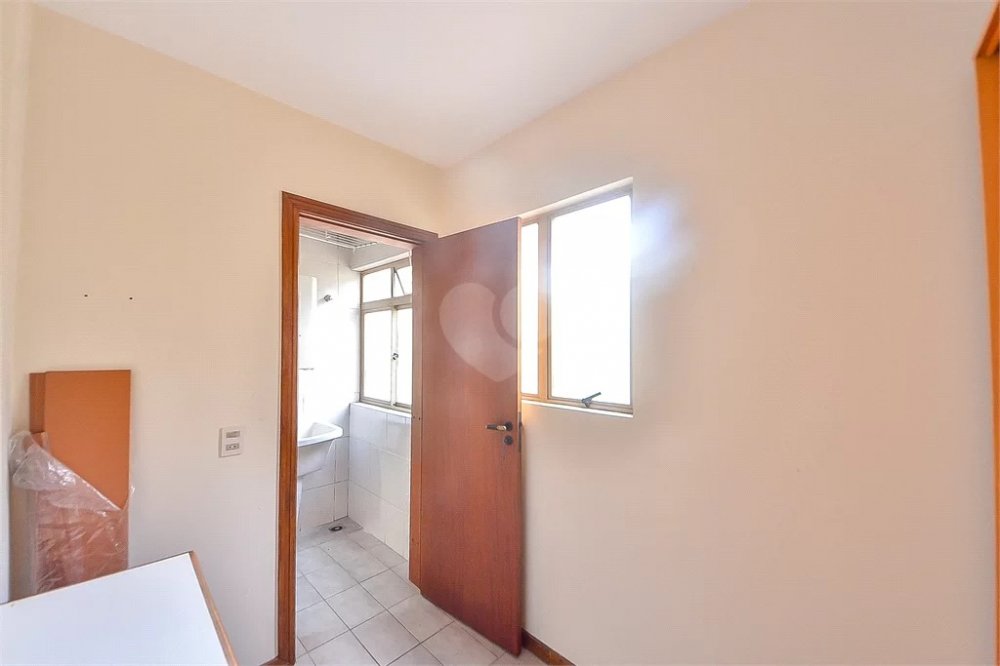 Apartamento à venda com 3 quartos, 98m² - Foto 22