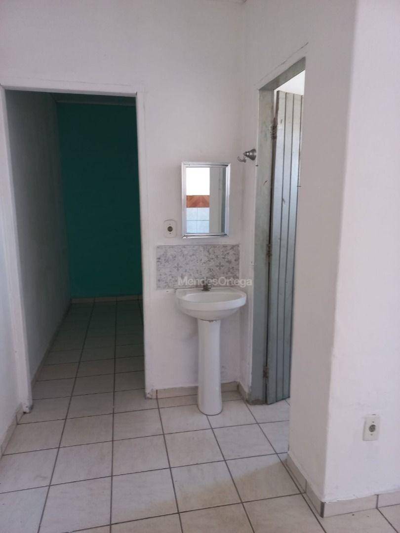 Casa de Condomínio para alugar com 1 quarto, 35m² - Foto 3