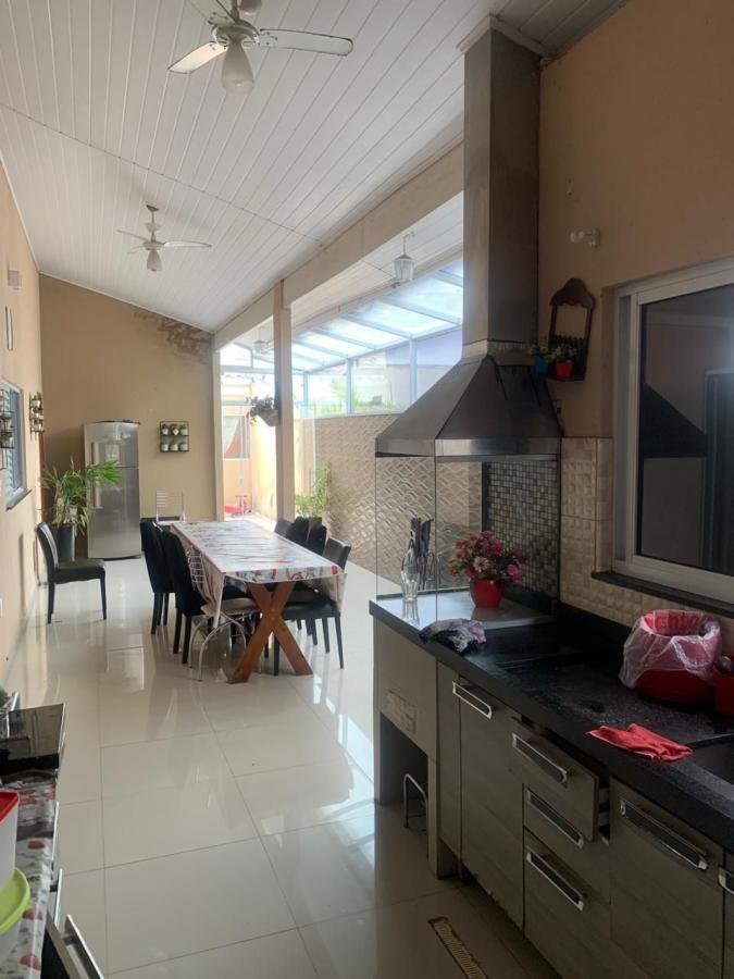 Casa de Condomínio à venda com 3 quartos, 250m² - Foto 3