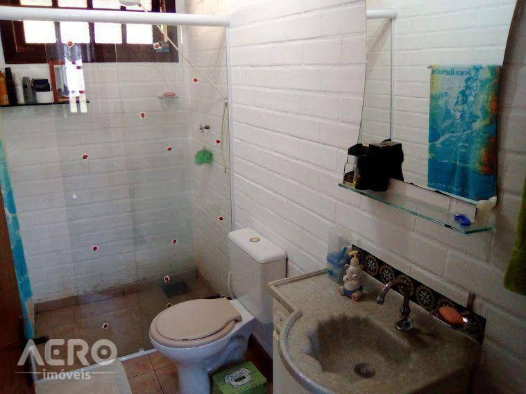 Casa à venda com 6 quartos, 350m² - Foto 10