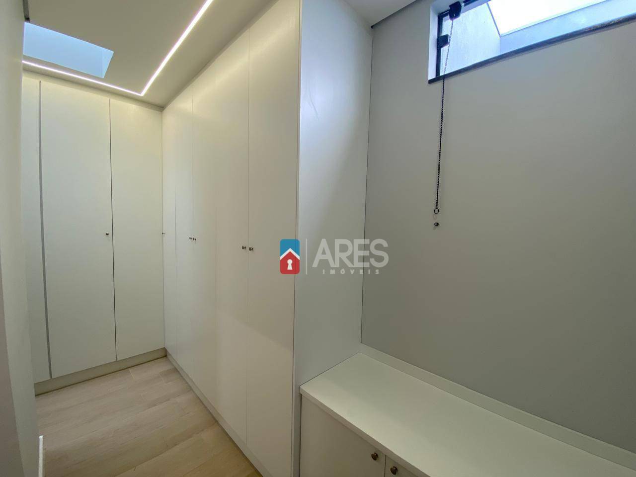 Casa à venda com 3 quartos, 177m² - Foto 17