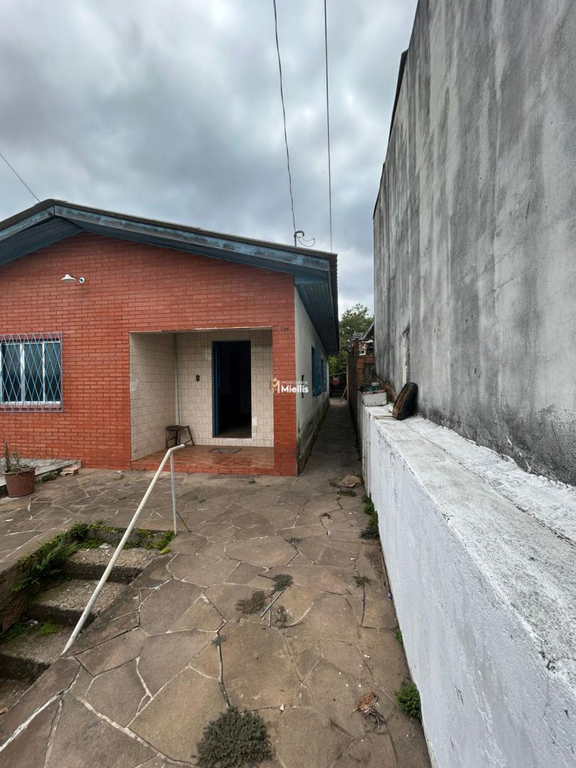 Casa à venda com 4 quartos, 80m² - Foto 3