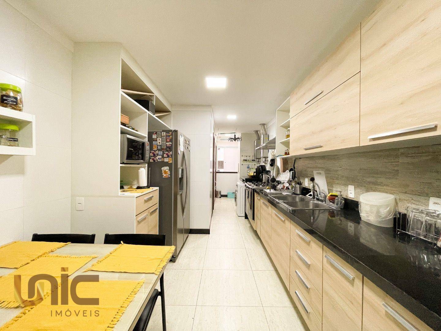 Apartamento à venda com 3 quartos, 125m² - Foto 19