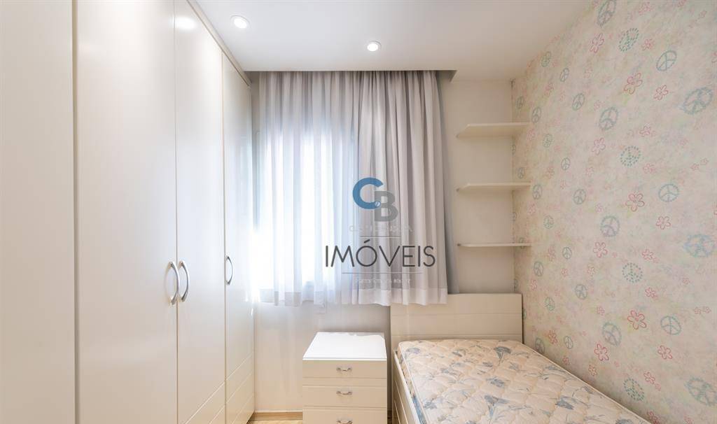 Apartamento à venda com 3 quartos, 145m² - Foto 2