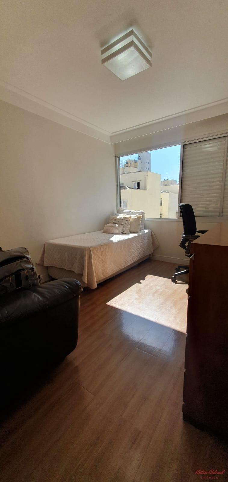 Apartamento à venda com 2 quartos, 75m² - Foto 17