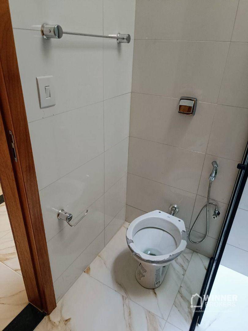 Casa à venda com 3 quartos, 69m² - Foto 11