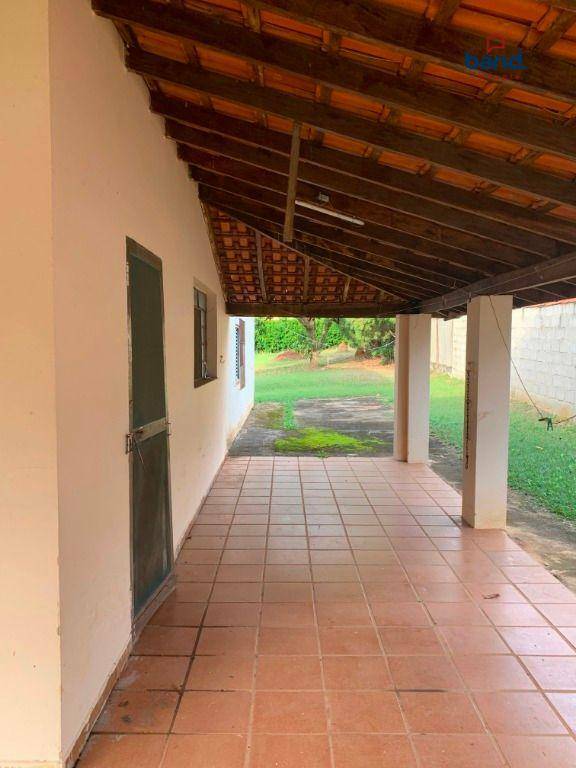 Chácara à venda com 3 quartos, 247m² - Foto 3