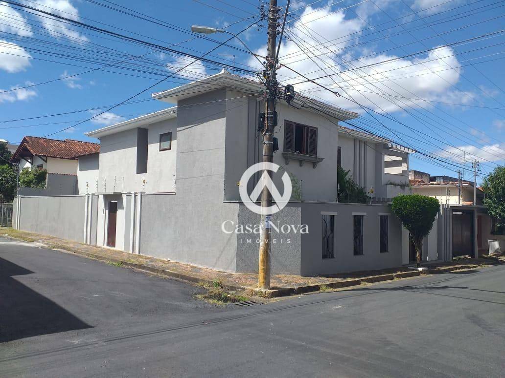 Casa à venda com 4 quartos, 357m² - Foto 7