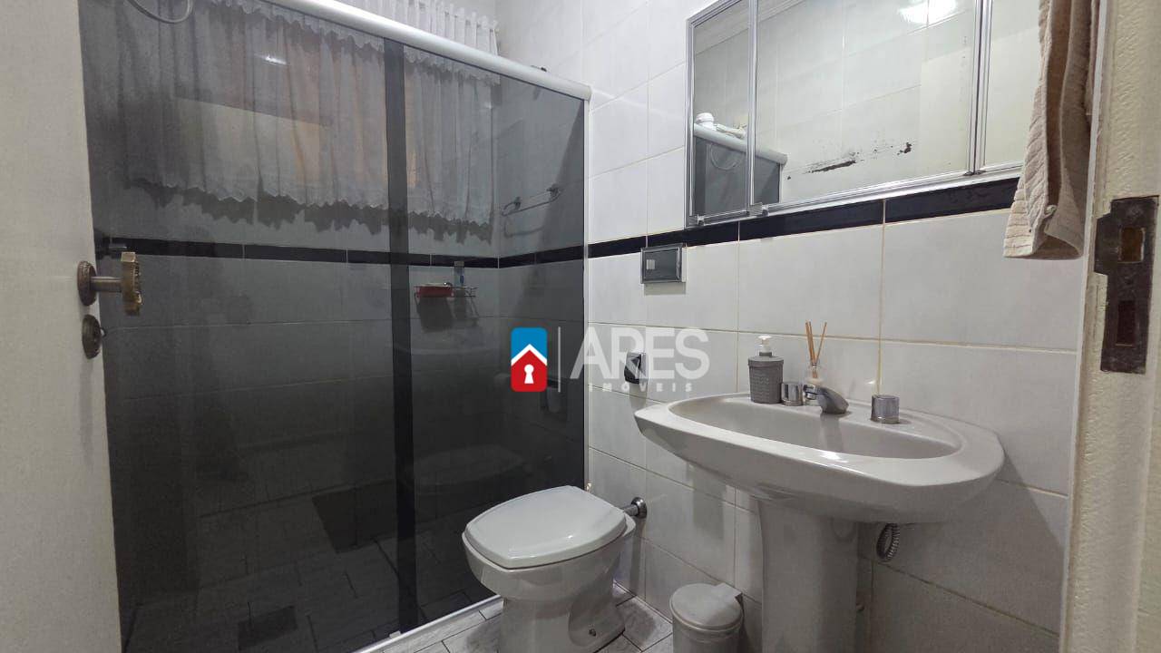 Casa para alugar com 3 quartos, 175m² - Foto 9