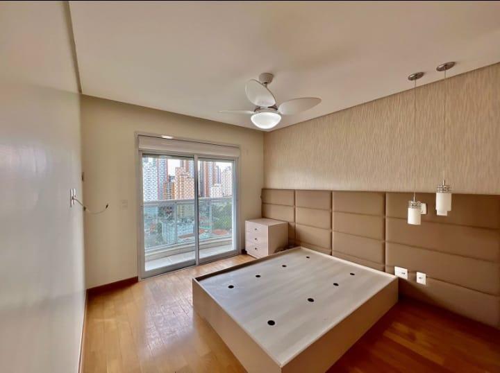 Apartamento à venda com 3 quartos, 180m² - Foto 12