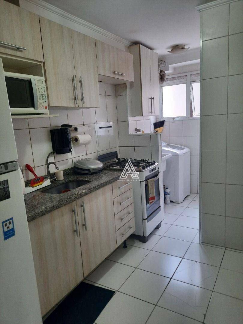 Apartamento à venda com 2 quartos, 50m² - Foto 4