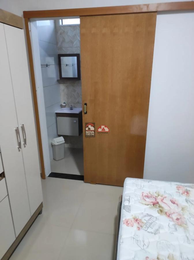 Casa à venda com 2 quartos, 150m² - Foto 8