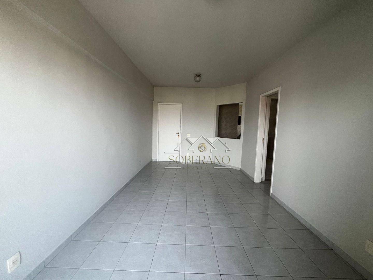 Apartamento para alugar com 3 quartos, 83m² - Foto 4