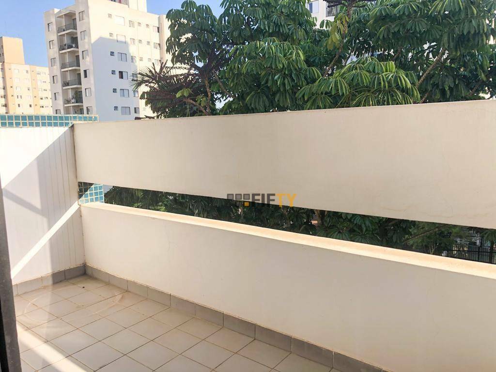 Apartamento à venda com 3 quartos, 100m² - Foto 3