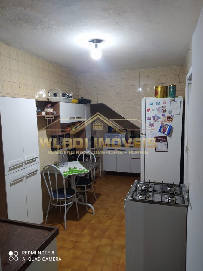 Casa à venda com 2 quartos, 80m² - Foto 10