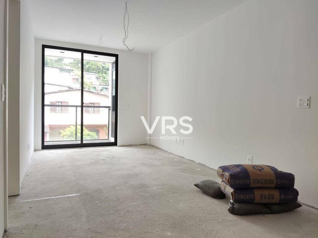 Apartamento à venda com 2 quartos, 76m² - Foto 13