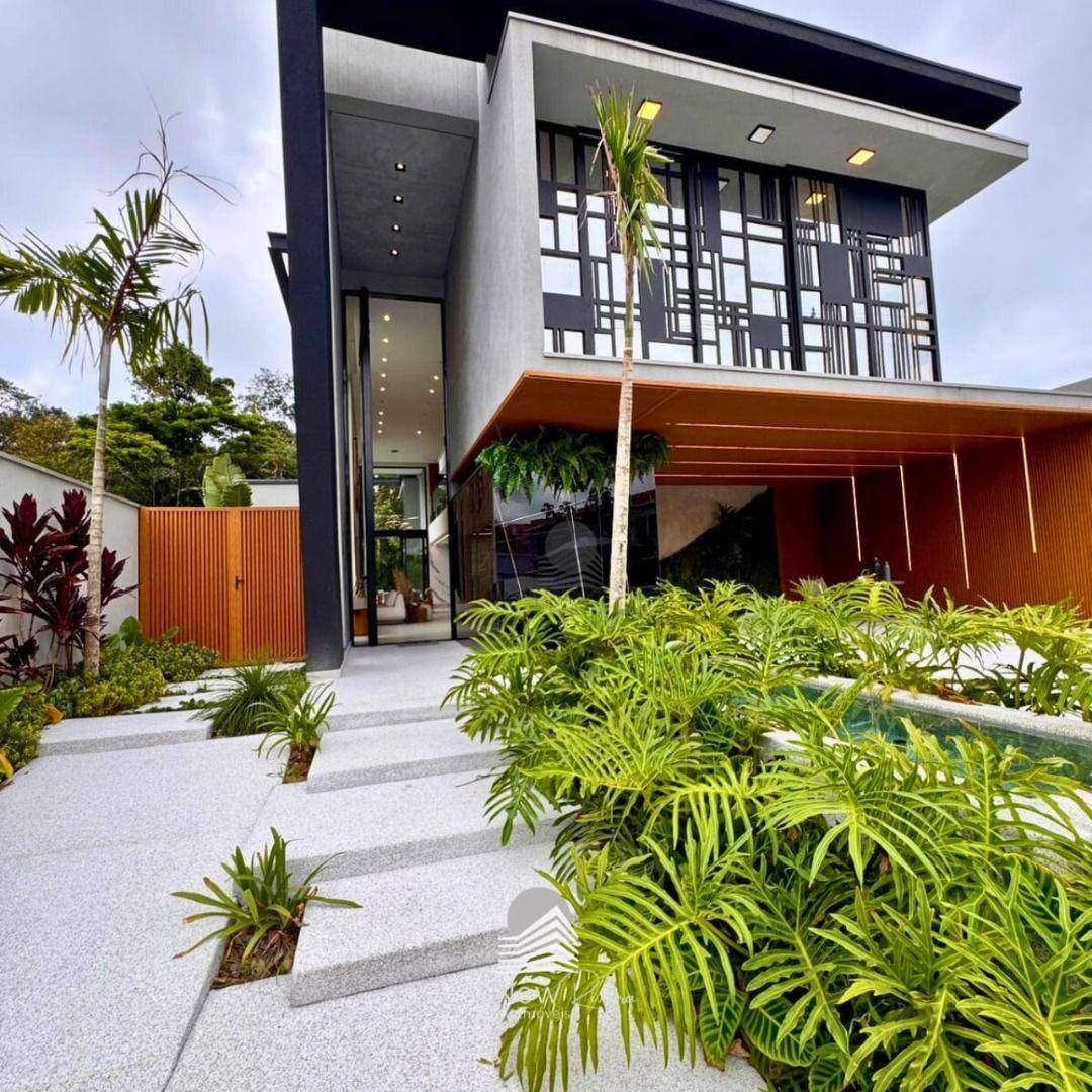 Casa de Condomínio, 5 quartos - Foto 1