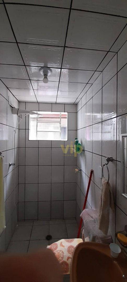 Casa à venda com 3 quartos, 90m² - Foto 2