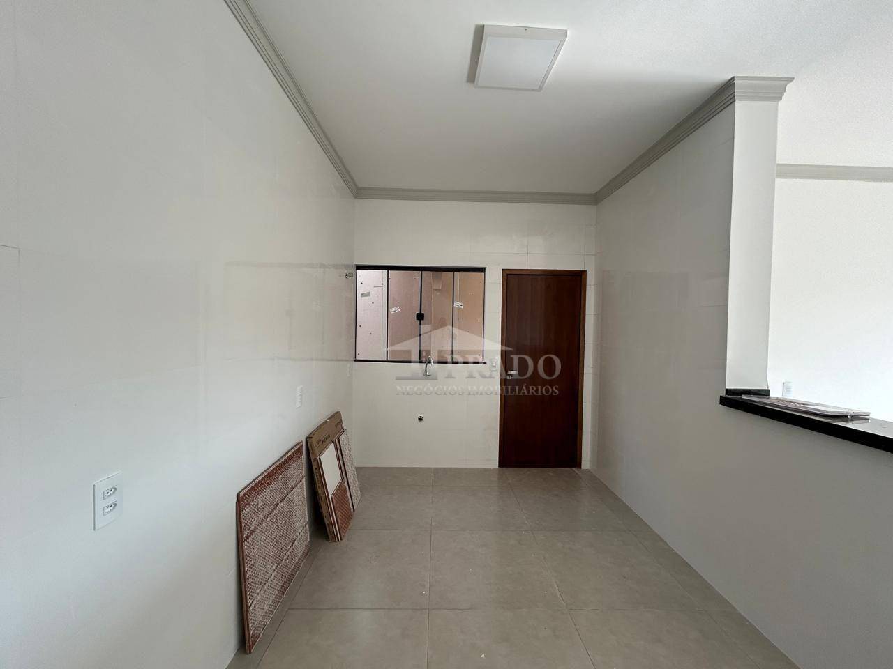 Casa à venda com 2 quartos, 78m² - Foto 8