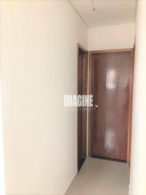 Apartamento à venda com 2 quartos, 44m² - Foto 29