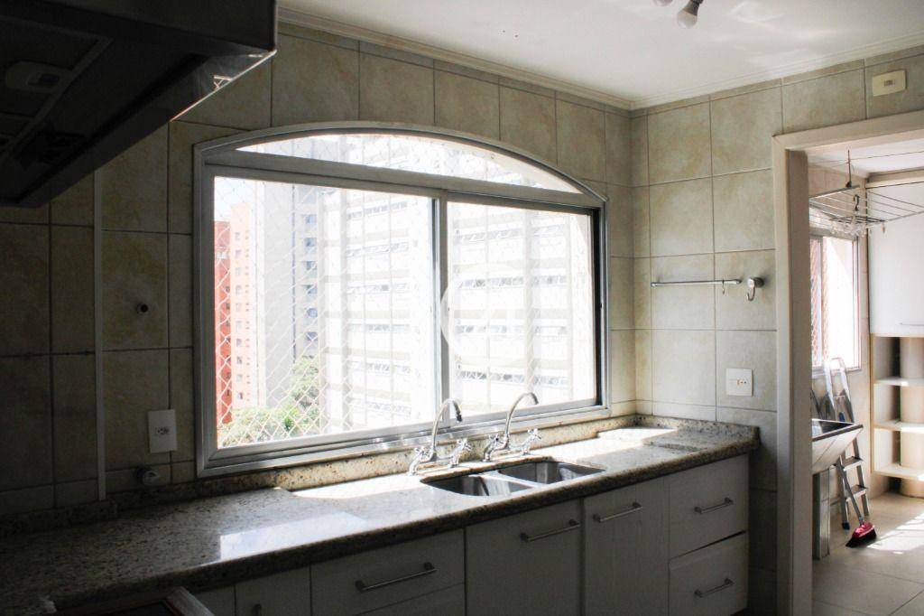 Apartamento à venda e aluguel com 3 quartos, 210m² - Foto 5