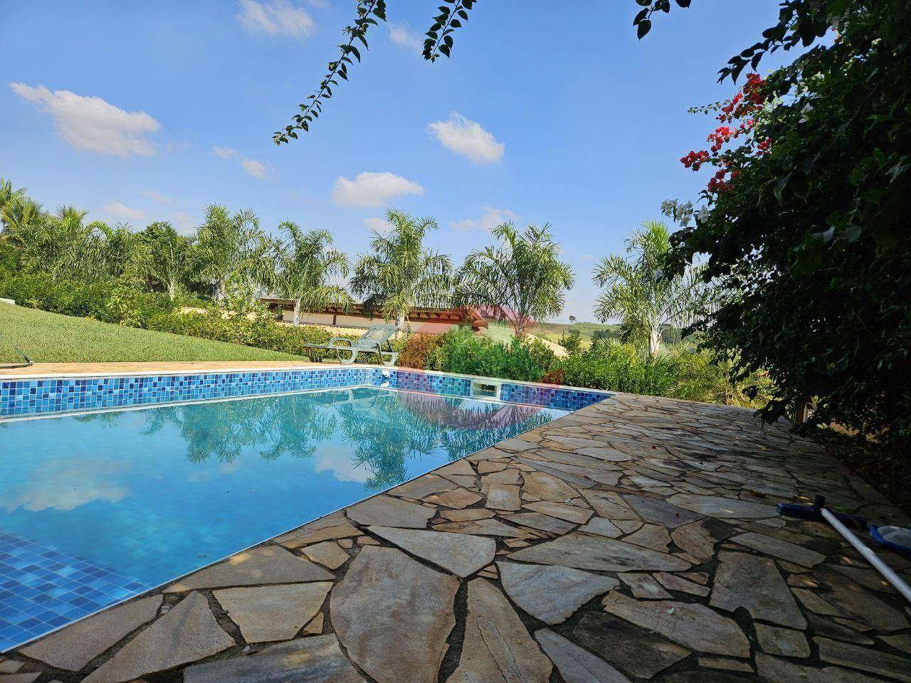 Chácara à venda com 3 quartos, 236m² - Foto 35