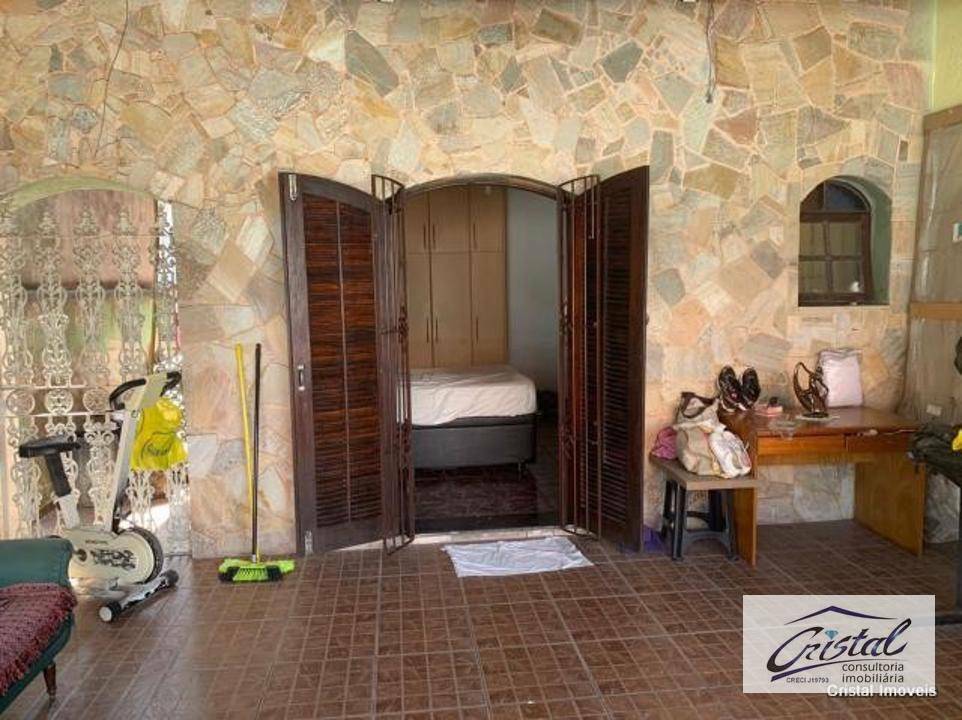 Casa à venda com 3 quartos, 220m² - Foto 6