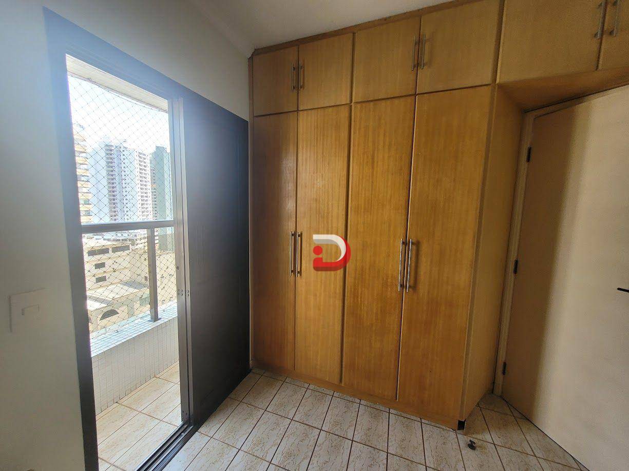 Apartamento para alugar com 3 quartos, 120m² - Foto 20