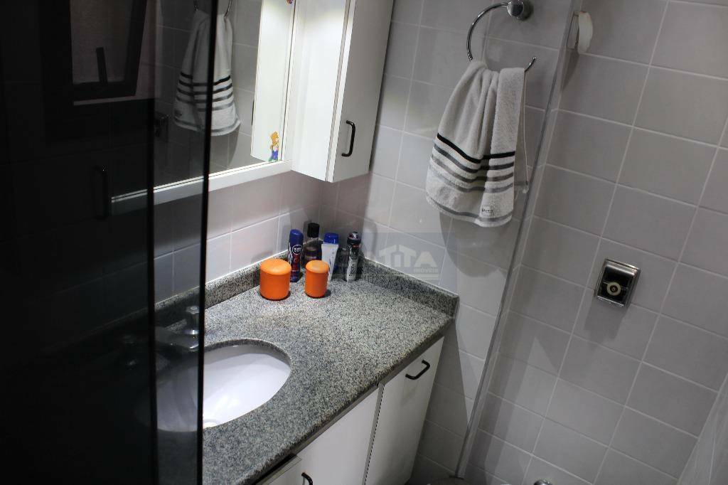 Apartamento à venda com 3 quartos, 82m² - Foto 13