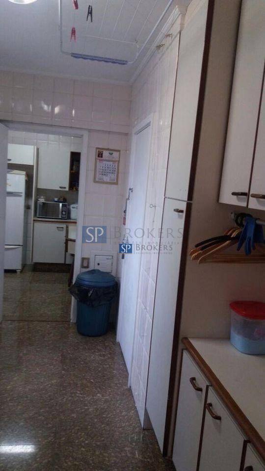 Apartamento à venda com 4 quartos, 230m² - Foto 18