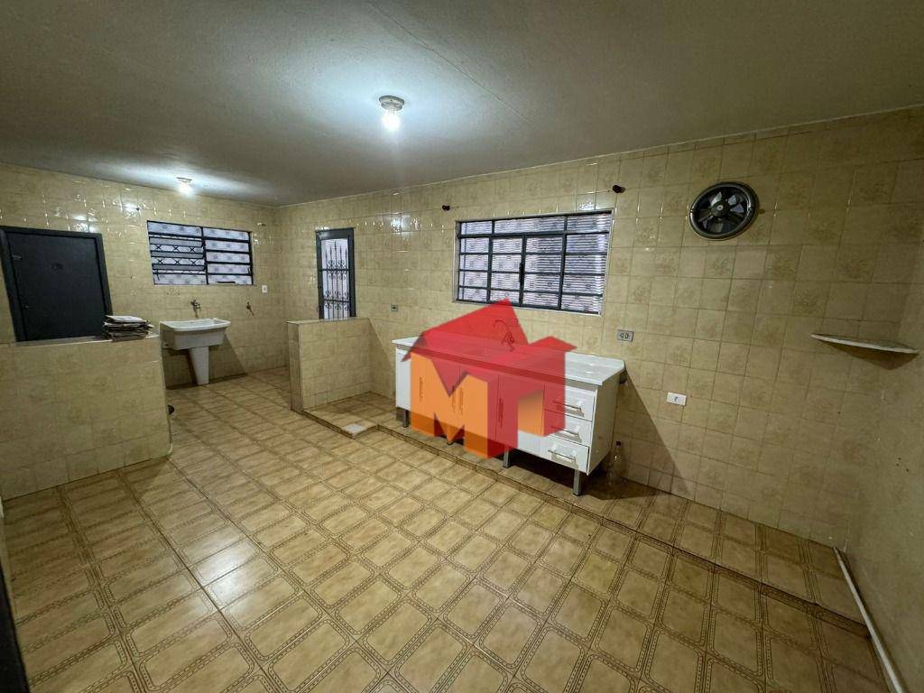 Casa à venda com 3 quartos, 175m² - Foto 7