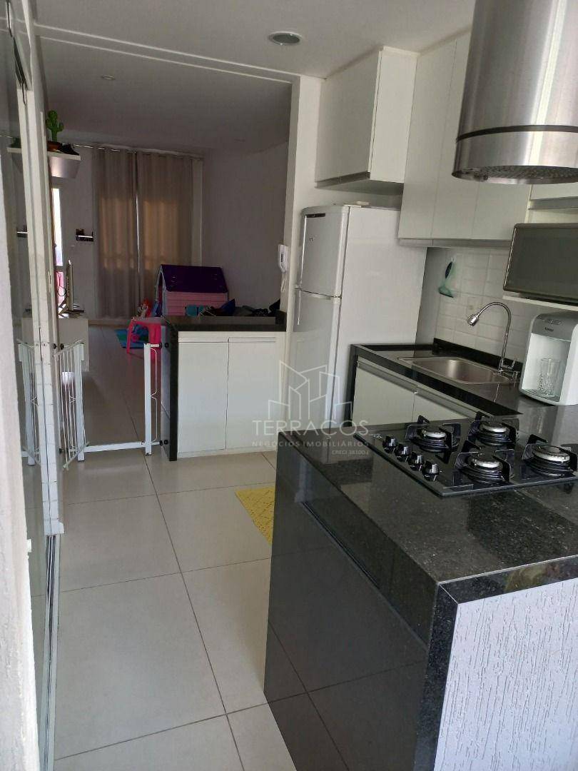 Sobrado à venda com 2 quartos, 78m² - Foto 3