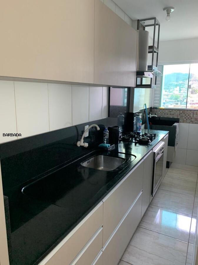 Apartamento à venda com 2 quartos, 68m² - Foto 8