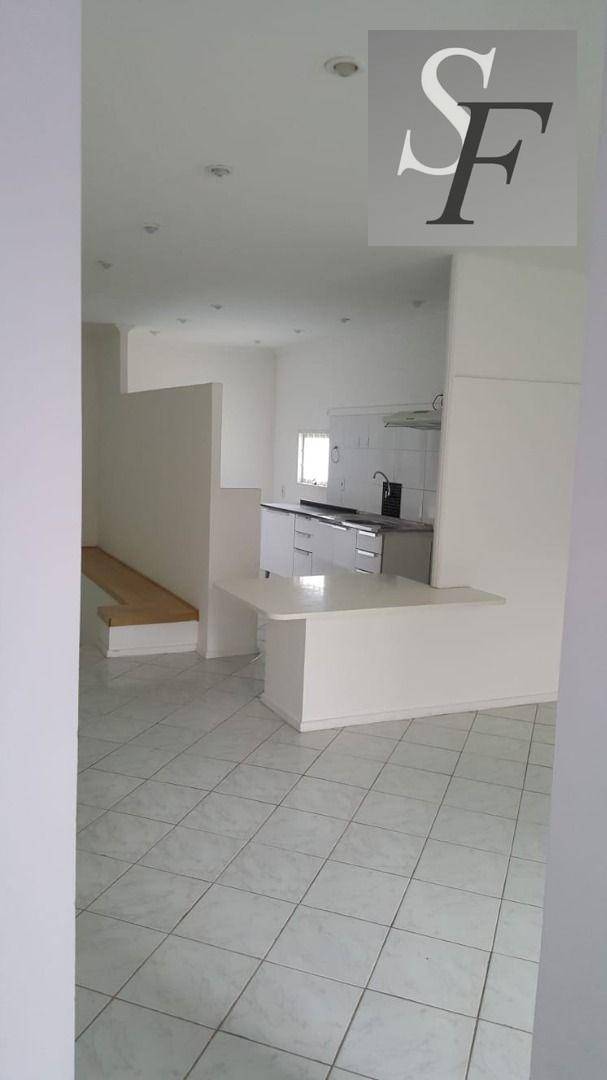 Casa para alugar com 3 quartos, 304m² - Foto 20