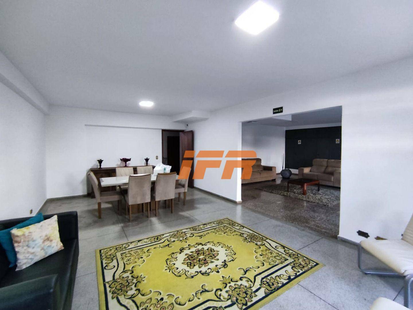 Apartamento à venda com 3 quartos, 143m² - Foto 3