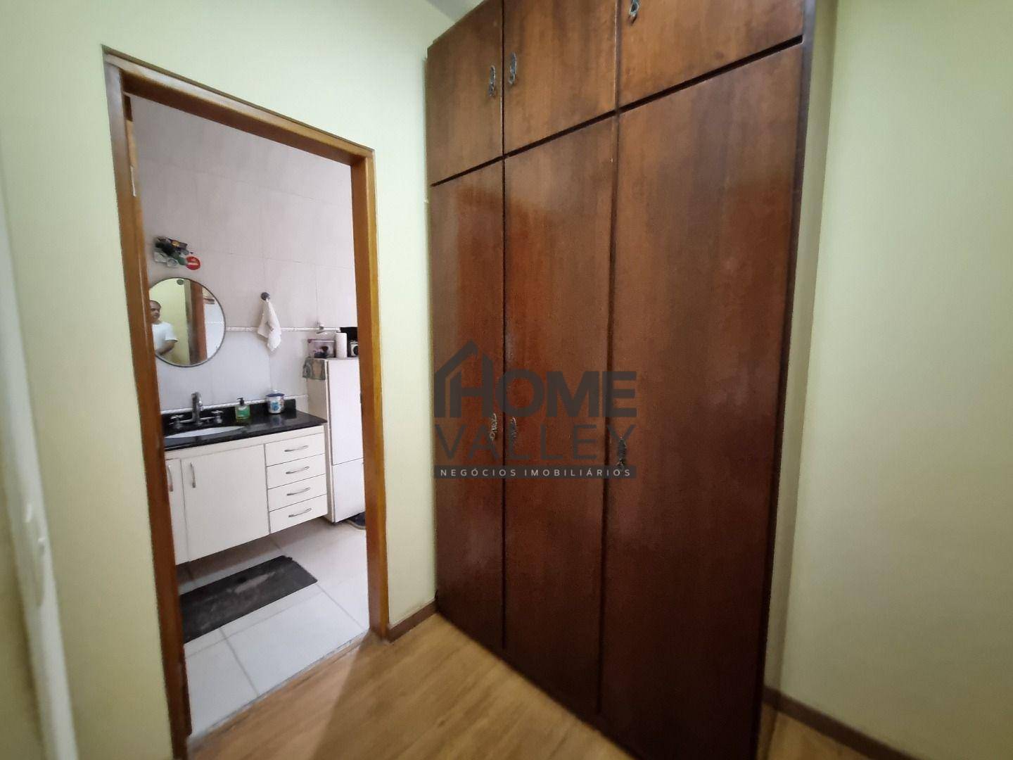 Casa de Condomínio à venda com 3 quartos, 250m² - Foto 8